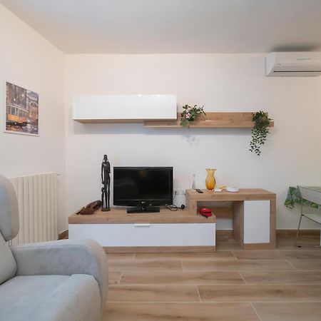 B&B La Ringhiera - Meda 43 Milano Eksteriør bilde